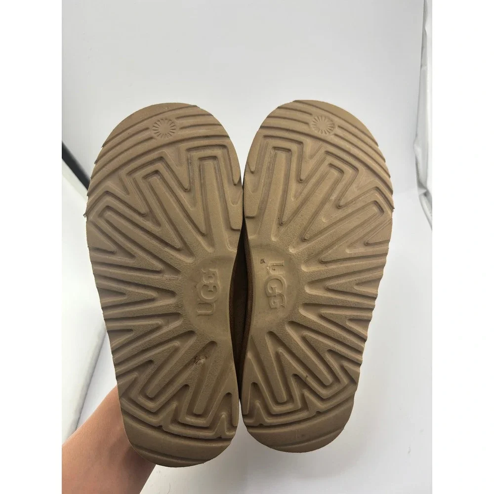 UGG Kids Tasman Suede Slippers Chestnut Brown Size 2 1019066K